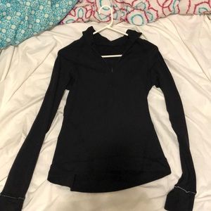 Lululemon size 6 quarter zip long sleeve